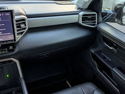 Used 2022 Toyota Tundra Limited image 18