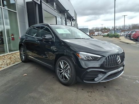 New 2026 Mercedes-Benz GLA 35 AMG 4MATIC image 8