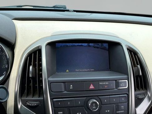 Used 2014 Buick Verano FWD image 11