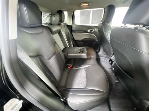Used 2022 Jeep Compass Latitude AWD/4WD image 24