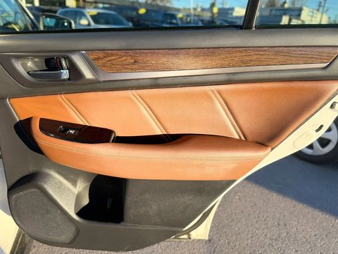 Used 2018 Subaru Outback 3.6R Touring image 22