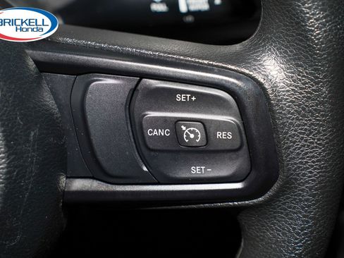 Used 2019 Jeep Wrangler Sport AWD/4WD image 29