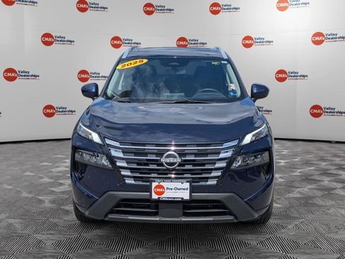Used 2025 Nissan Rogue SV w/ SV Premium Package AWD/4WD image 2