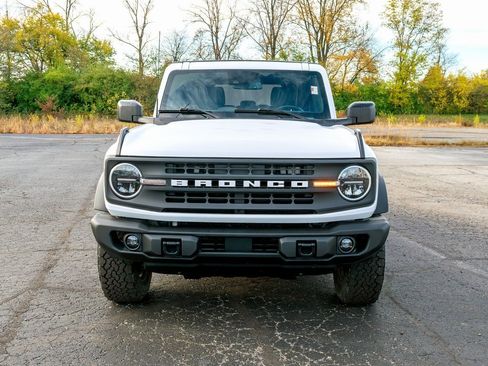 Used 2022 Ford Bronco Black Diamond image 11
