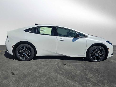 New 2026 Toyota Prius XLE image 2