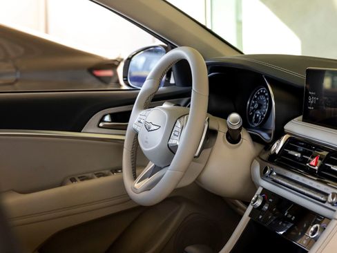 Used 2026 Genesis G70 2.5T Prestige image 30