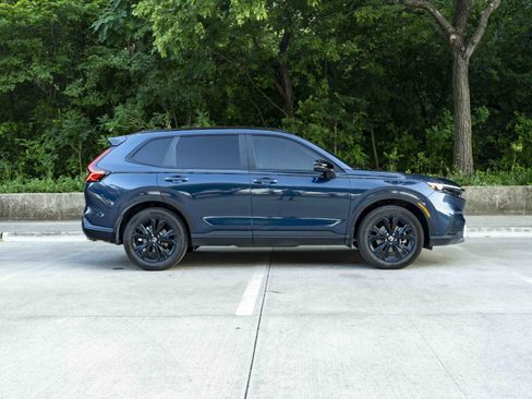 Used 2026 Honda CR-V Sport Touring image 10
