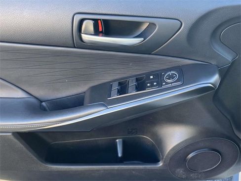 Used 2022 Lexus IS 350 F Sport image 15