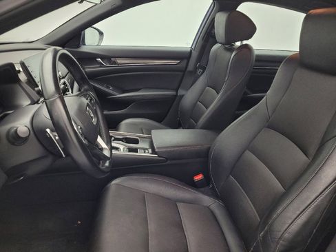 Used 2019 Honda Accord Sport image 17