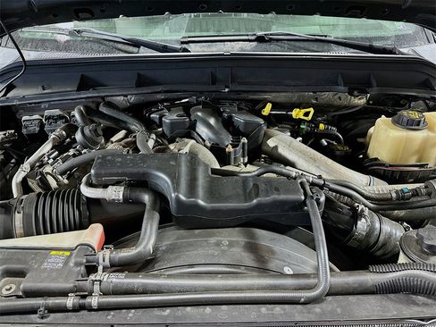 Used 2012 Ford F350 Lariat w/ Chrome Pkg image 24