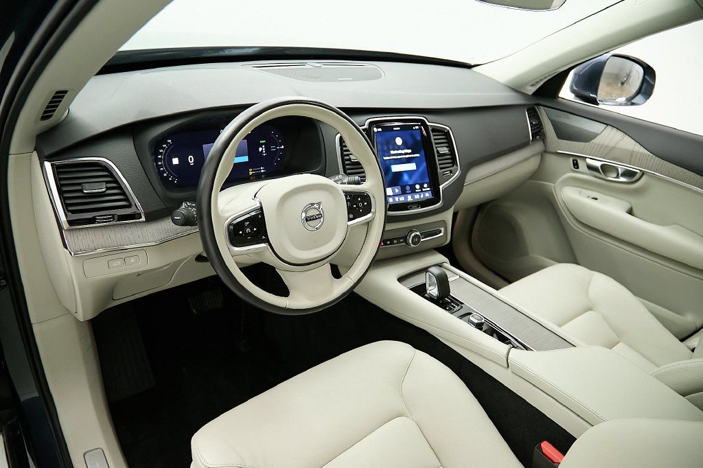 Certified 2024 Volvo XC90 T8 Plus w/ Protection Package Premier AWD/4WD image 12