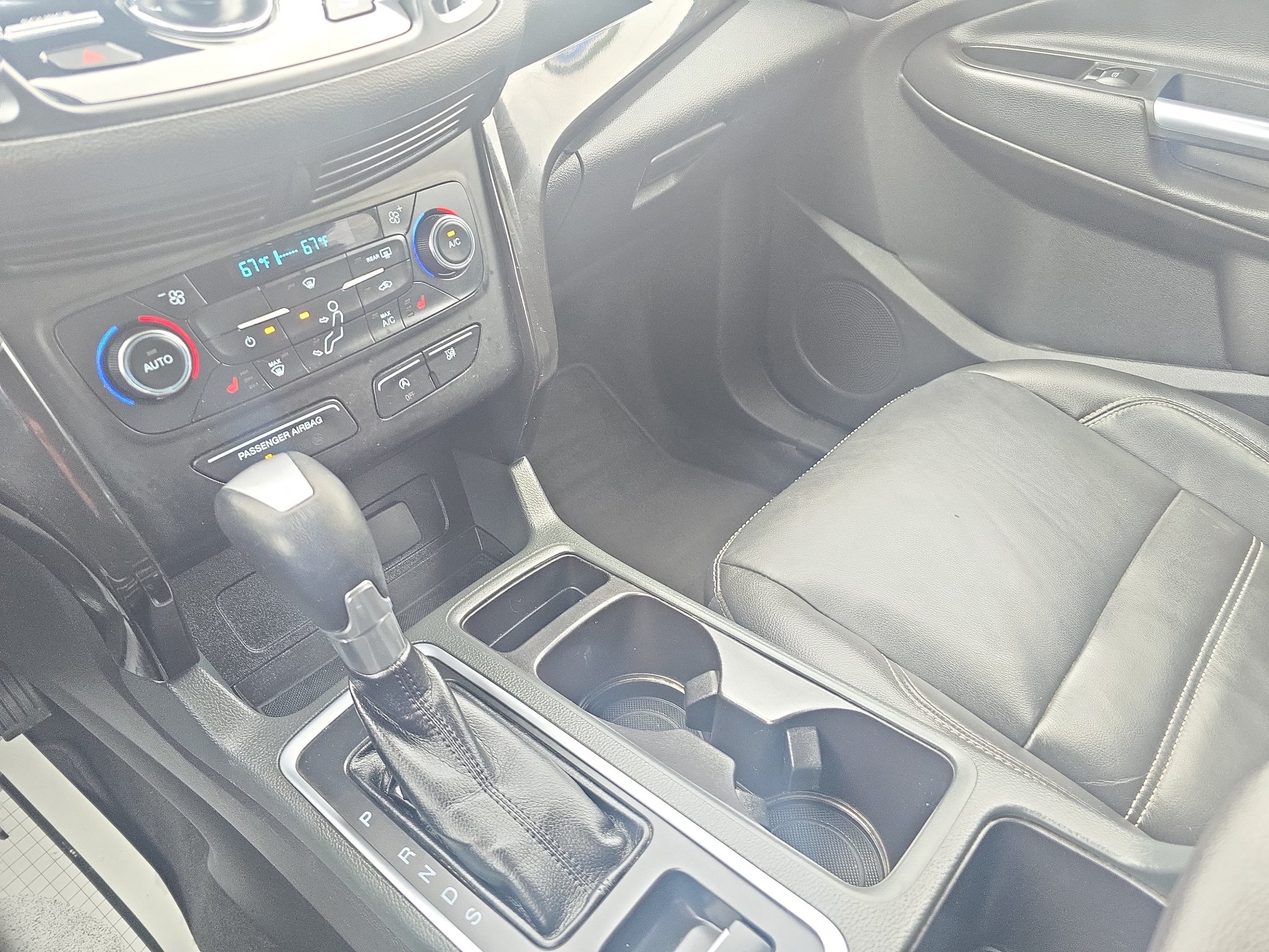 Used 2017 Ford Escape Titanium FWD image 25