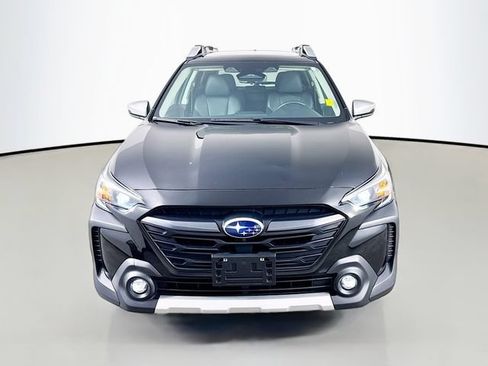 Used 2024 Subaru Outback Touring AWD/4WD image 2