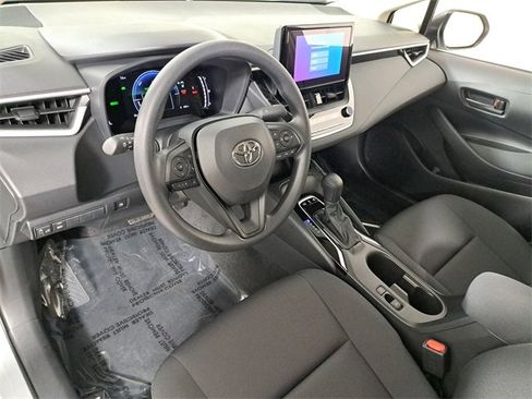 Used 2026 Toyota Corolla XLE image 18