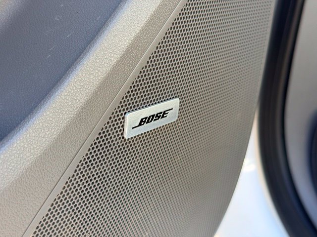 Used 2023 Chevrolet Bolt EUV Premier w/ Sun & Sound Package FWD image 22