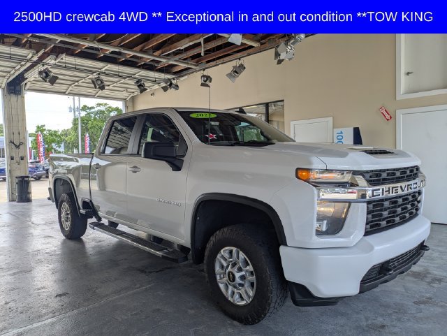 Used 2022 Chevrolet Silverado 2500 LT AWD/4WD image 2