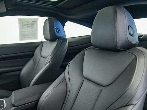 Used 2026 BMW 430i Coupe w/ Convenience Package RWD image 18