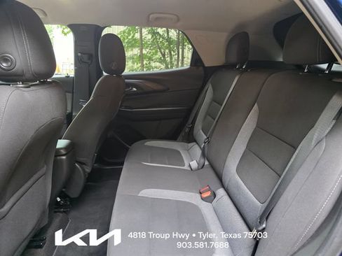 Used 2022 Chevrolet TrailBlazer LT FWD image 14