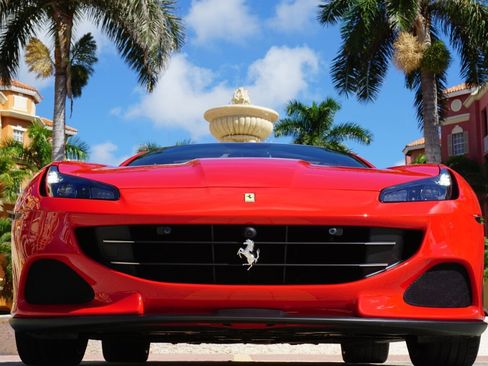 Used 2022 Ferrari Portofino M RWD image 25