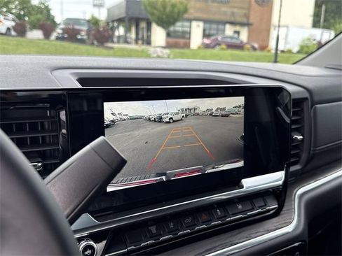 New 2025 GMC Sierra 2500 SLT image 18