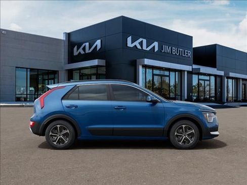 New 2026 Kia Niro EX FWD image 7