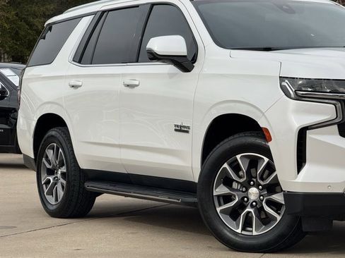 Used 2022 Chevrolet Tahoe LT w/ LT Signature Package image 3