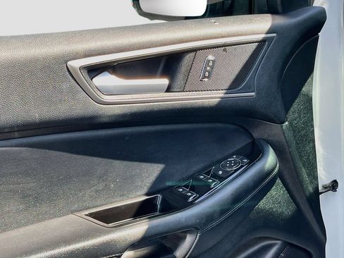 Used 2020 Ford Edge SEL w/ Convenience Package FWD image 18