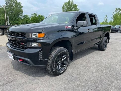 Used 2019 Chevrolet Silverado 1500 Custom Trail Boss w/ Custom Convenience Package AWD/4WD image 3