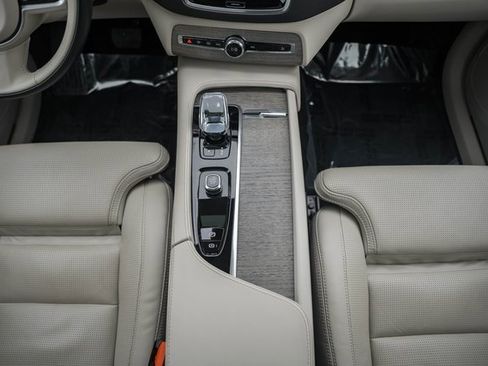 Used 2023 Volvo XC90 B6 Ultimate w/ Protection Package Premier image 27