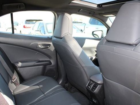 Certified 2025 Lexus UX 300h 300h image 7