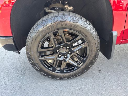 Used 2023 Chevrolet Silverado 1500 LT Trail Boss w/ LT Trail Boss Premium Package AWD/4WD image 9