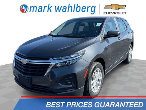 Used 2022 Chevrolet Equinox LS FWD image 1