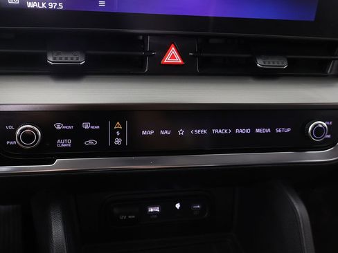 Used 2023 Kia Sportage EX FWD image 48
