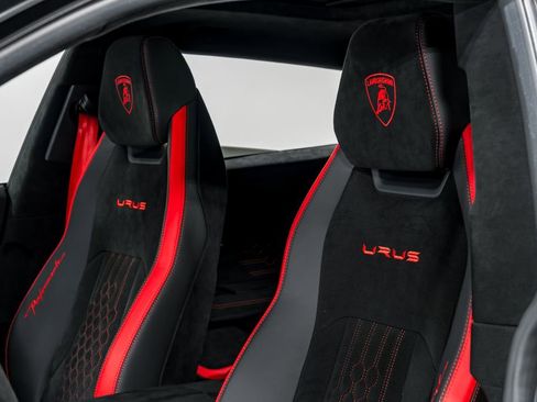 Used 2024 Lamborghini Urus Performante image 20
