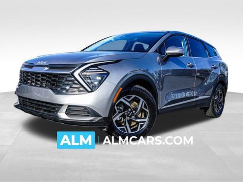 Used 2024 Kia Sportage LX image 1