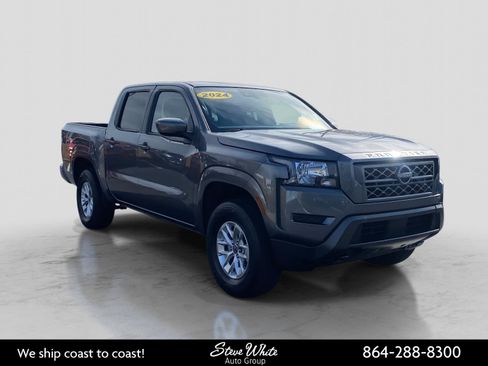 Used 2024 Nissan Frontier SV image 1