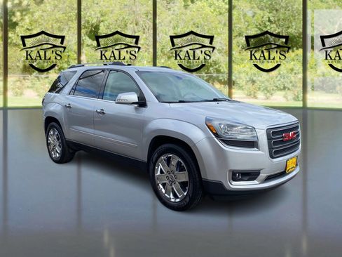 Used 2017 GMC Acadia Limited SLT image 3