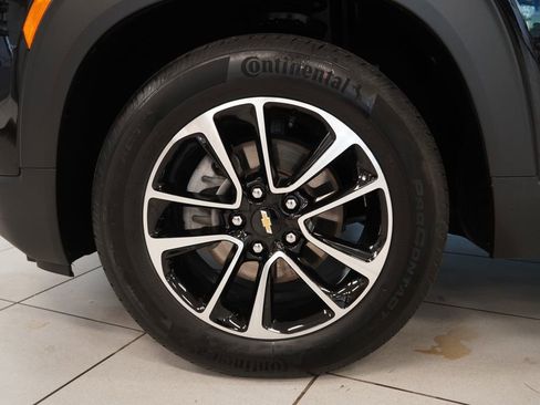 Certified 2024 Chevrolet TrailBlazer LT FWD image 15