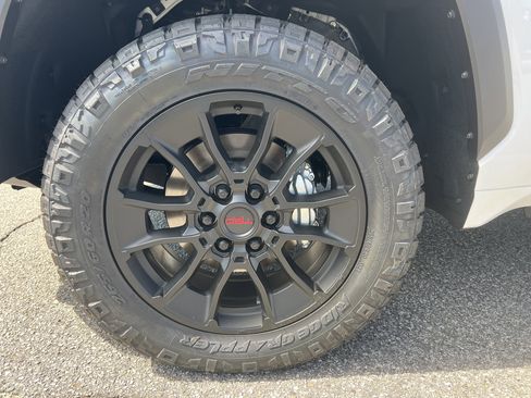 New 2026 Toyota Tundra SR5 AWD/4WD image 11