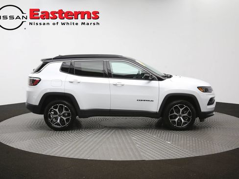 Used 2025 Jeep Compass Limited AWD/4WD image 43