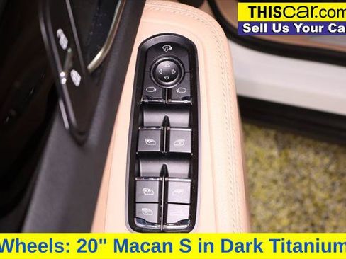 Used 2024 Porsche Macan S AWD/4WD image 34