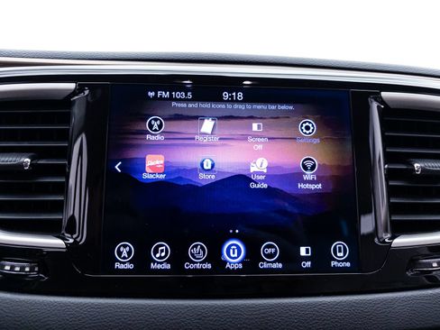 Used 2017 Chrysler Pacifica Touring-L w/ Tire & Wheel Group FWD image 22
