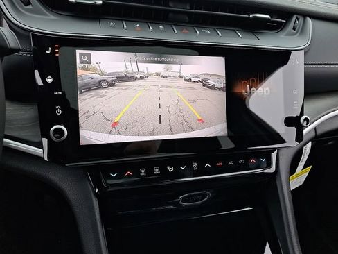 New 2026 Jeep Grand Cherokee Limited image 16