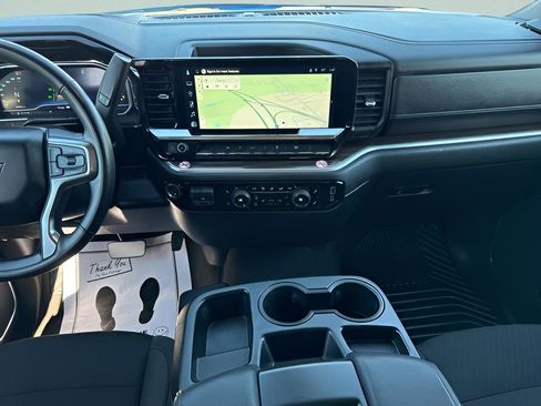 Used 2025 Chevrolet Silverado 1500 LT image 20
