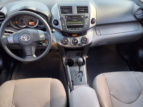 Used 2010 Toyota RAV4 2WD image 4