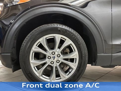 Used 2022 Ford Explorer XLT w/ Equipment Group 202A image 15