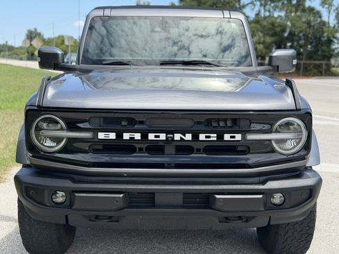 Used 2022 Ford Bronco Outer Banks AWD/4WD image 8