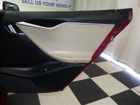 Used 2016 Tesla Model S 75D image 26