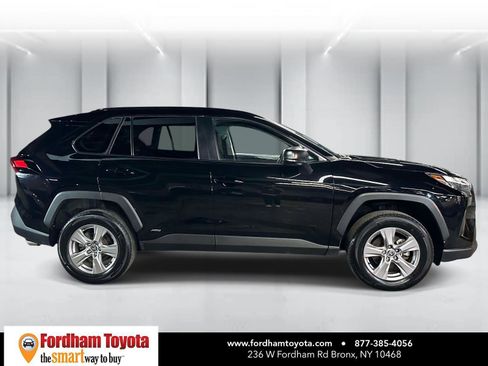 Certified 2025 Toyota RAV4 LE AWD/4WD image 2