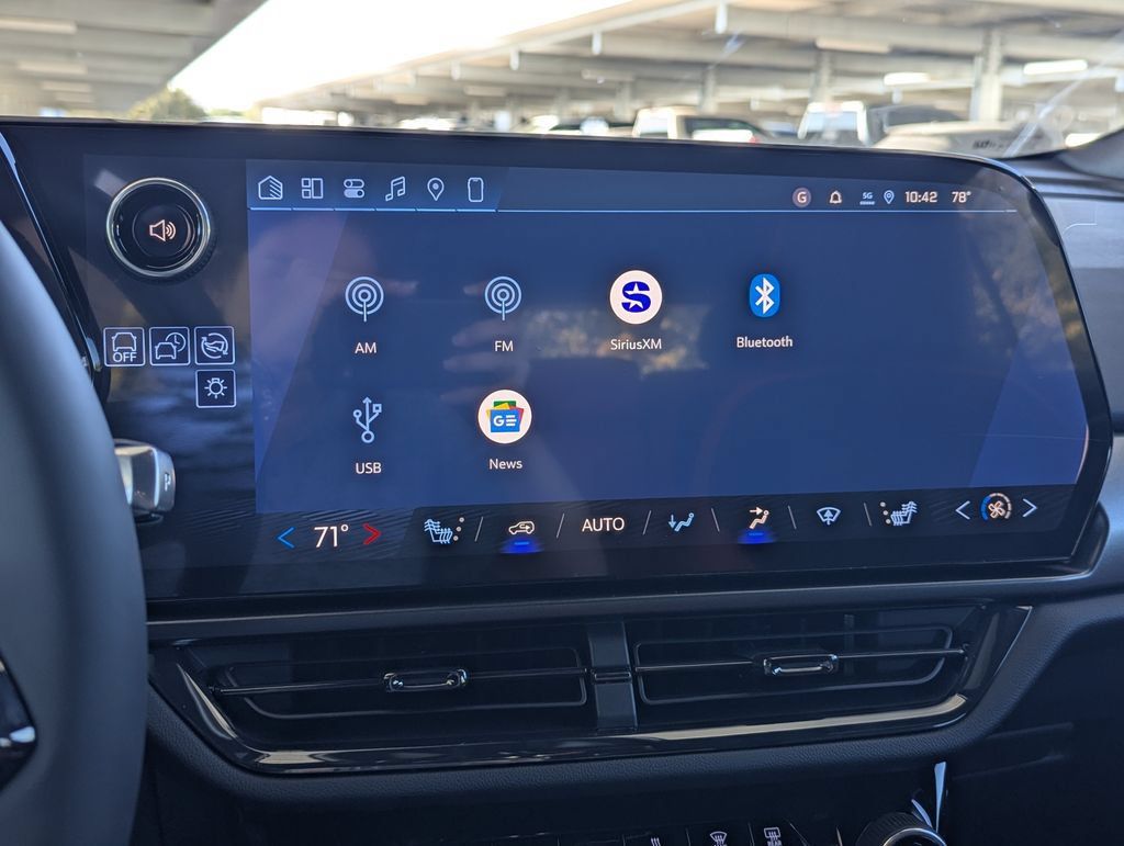 New 2026 Chevrolet Equinox EV RS FWD image 18